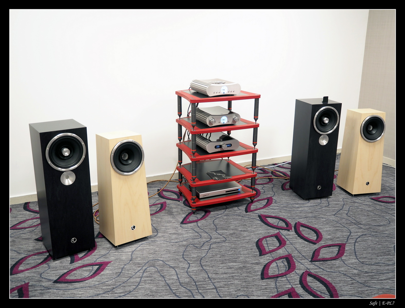 2016   11   Salon Hifi Paris   16